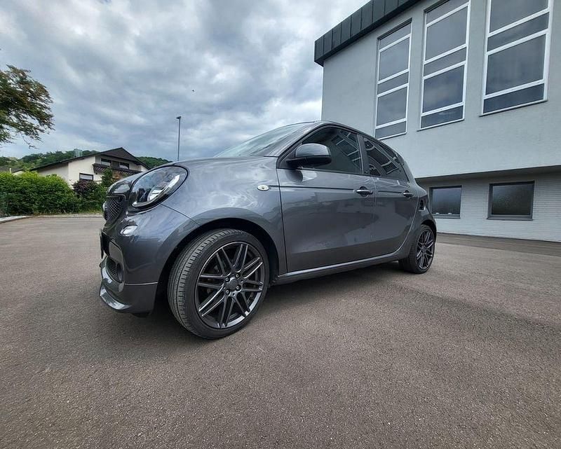 Second-hand Smart ForFour Brabus 90 CP (66 kW) 2017 Gri Hatchback