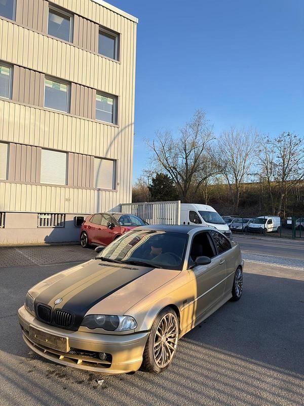Gebraucht BMW 318 118 PS (86 kW) 2001 Gold Coupé