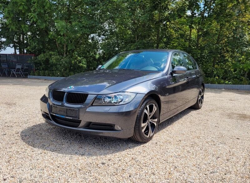 Sparkling graphite Gebraucht 2008 BMW 318 Limousine | 3.480 € (Superpreis) - Bild 1/4