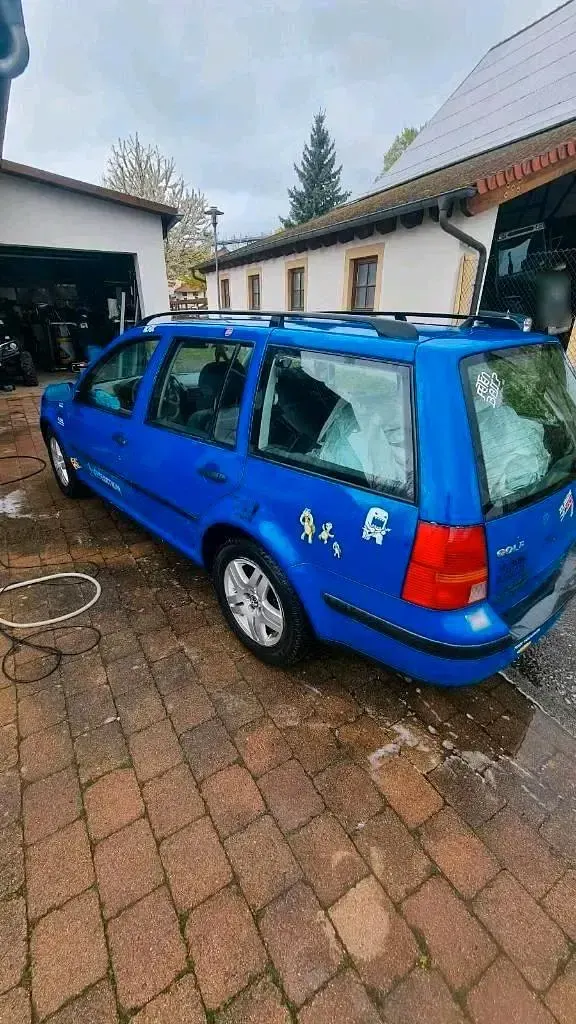 Gebraucht VW Golf IV 115 PS (84 kW) 2000 Blau Kombi