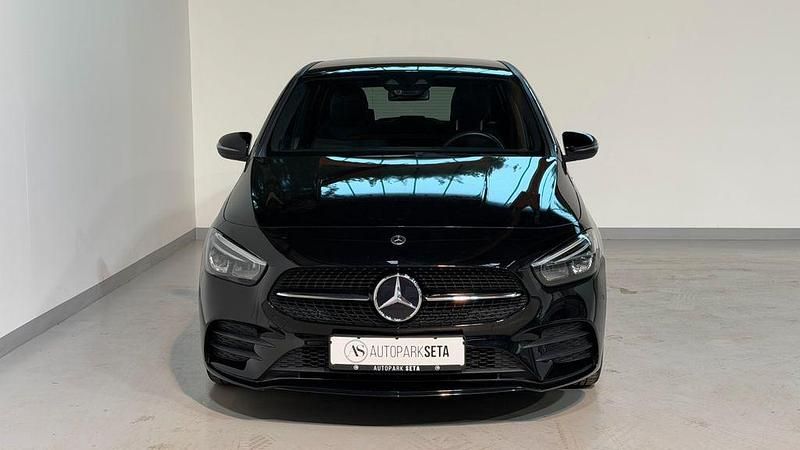 Gebraucht Mercedes B180 AMG 136 PS (100 kW) 2021 Schwarz Van / Kleinbus