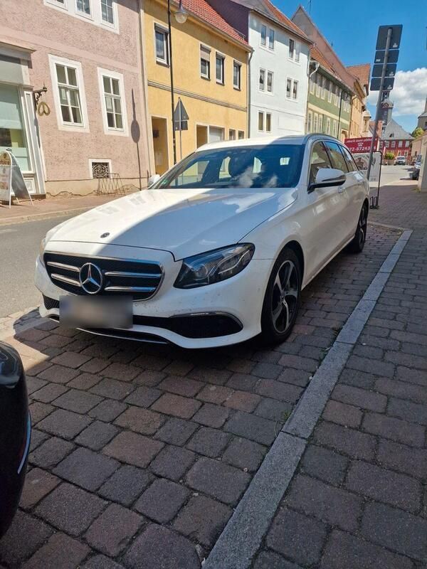 Weiß Gebraucht 2019 Mercedes E350 Kombi | 19.500 € (Guter Preis) - Bild 1/4