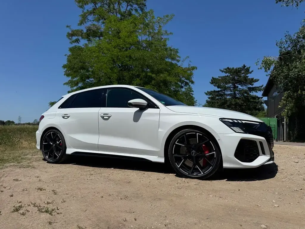 Gebraucht Audi RS3 Sport 400 PS (294 kW) 2025 Weiß Limousine