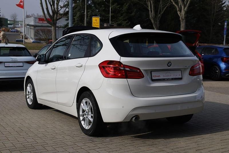 Gebraucht BMW 218 Advantage 150 PS (110 kW) 2016 Weiß Kombi