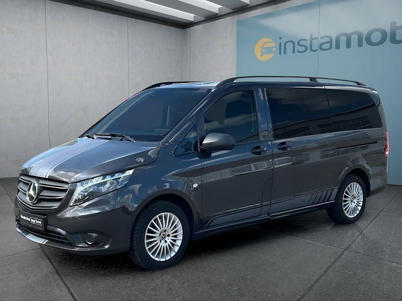 Grau Gebraucht 2023 Mercedes Vito Van / Kleinbus | 50.199 € - Bild 1/4