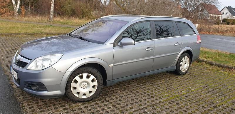 Gebraucht Opel Vectra 140 PS (102 kW) 2007 Silber Limousine