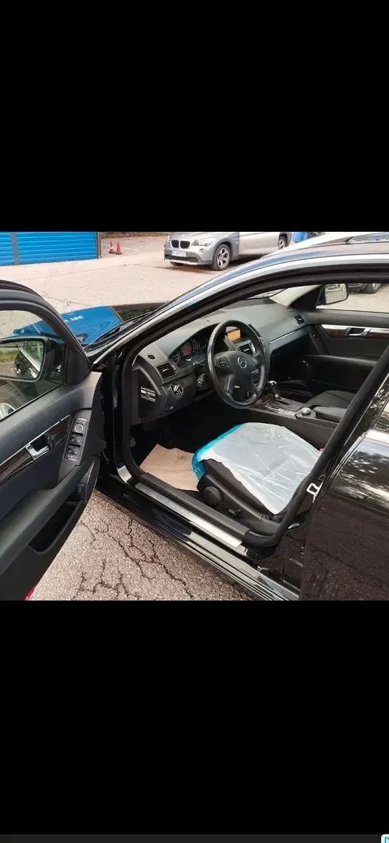 Gebraucht Mercedes C180 Elegance 156 PS (114 kW) 2008 Schwarz Kombi