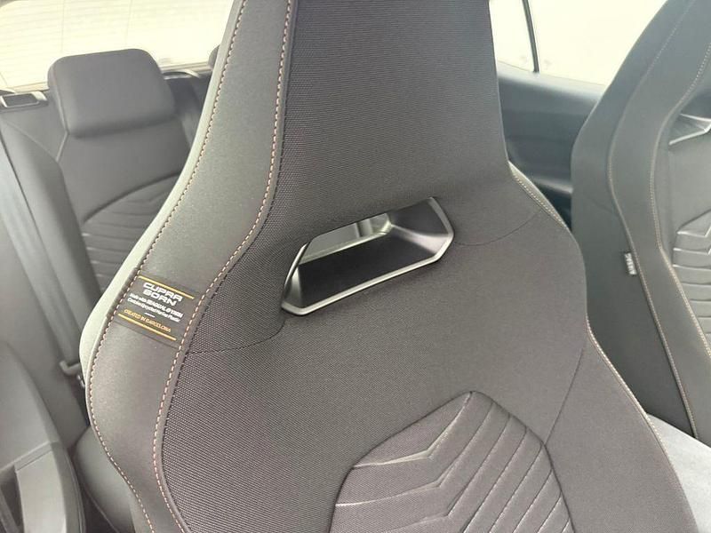 Gebraucht Cupra Born 150 kW (204 PS) 2023 Vapor grau (grey), solid Kleinwagen