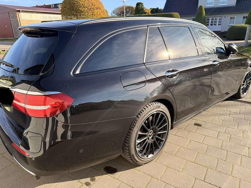 Gebraucht Mercedes E300 AMG line 194 PS (142 kW) 2020 Kombi