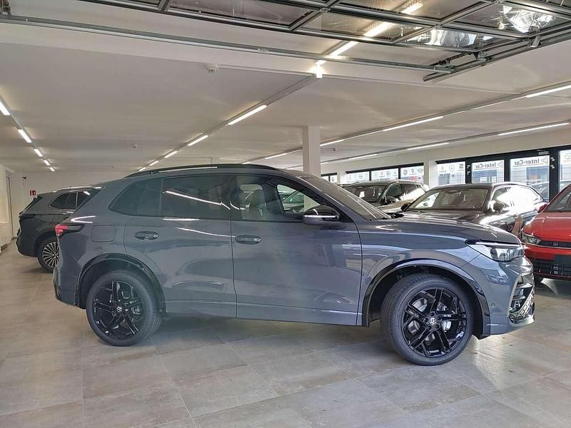 Neu VW Tiguan R-line 272 PS (200 kW) 2026 Delfingraumetallic SUV