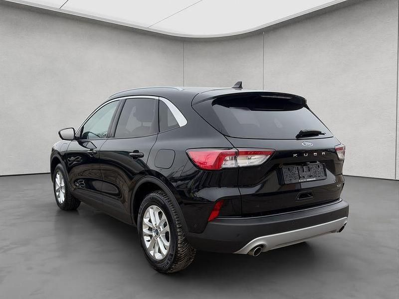 Gebraucht Ford Kuga Titanium 224 PS (164 kW) 2022 Schwarz SUV