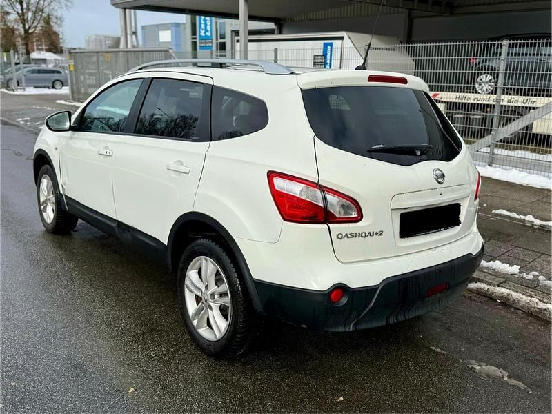 Gebraucht Nissan Qashqai +2 150 PS (110 kW) 2010 Weiß SUV
