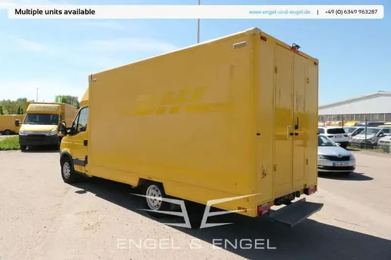 Usata Iveco Daily 106 CV (77 kW) 2012 Giallo Berlina