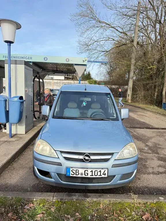Gebraucht Opel Combo 65 PS (47 kW) 2003 Blau Van / Kleinbus