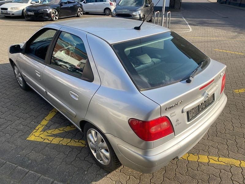 Gebraucht Citroën Xsara Exclusive 109 PS (80 kW) 2002 Silber Limousine