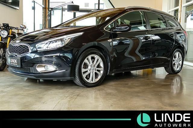 Schwarz Gebraucht 2013 Kia Ceed FIFA World Cup Edition Kombi | 4.900 € (Fairer Preis) - Bild 1/4