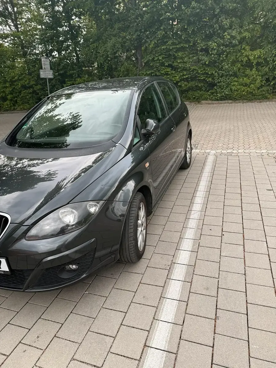 Używany Seat Altea 125 KM (91 kW) 2009 Szary Sedan/Limuzyna
