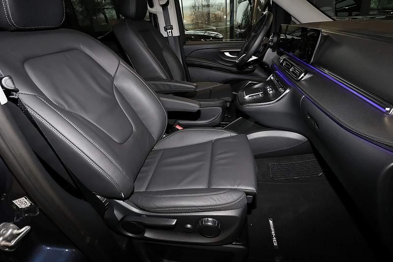 Gebraucht Mercedes V300 Avantgarde 237 PS (174 kW) 2024 Sodalithblau met. Van / Kleinbus