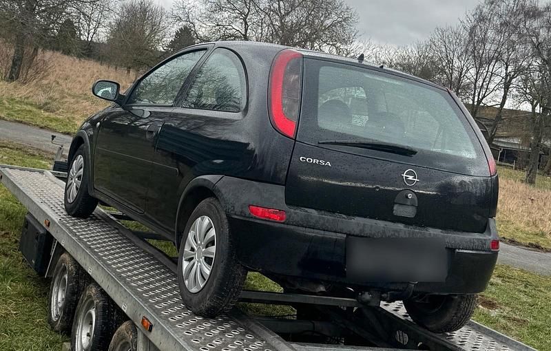 Gebraucht Opel Corsa 58 PS (42 kW) 2002 Schwarz Kleinwagen