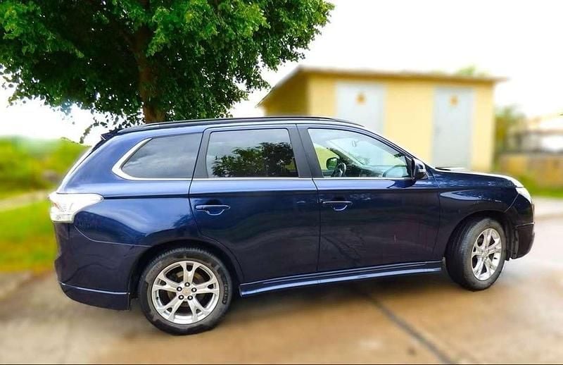 Gebraucht Mitsubishi Outlander Instyle 150 PS (110 kW) 2013 Blau SUV