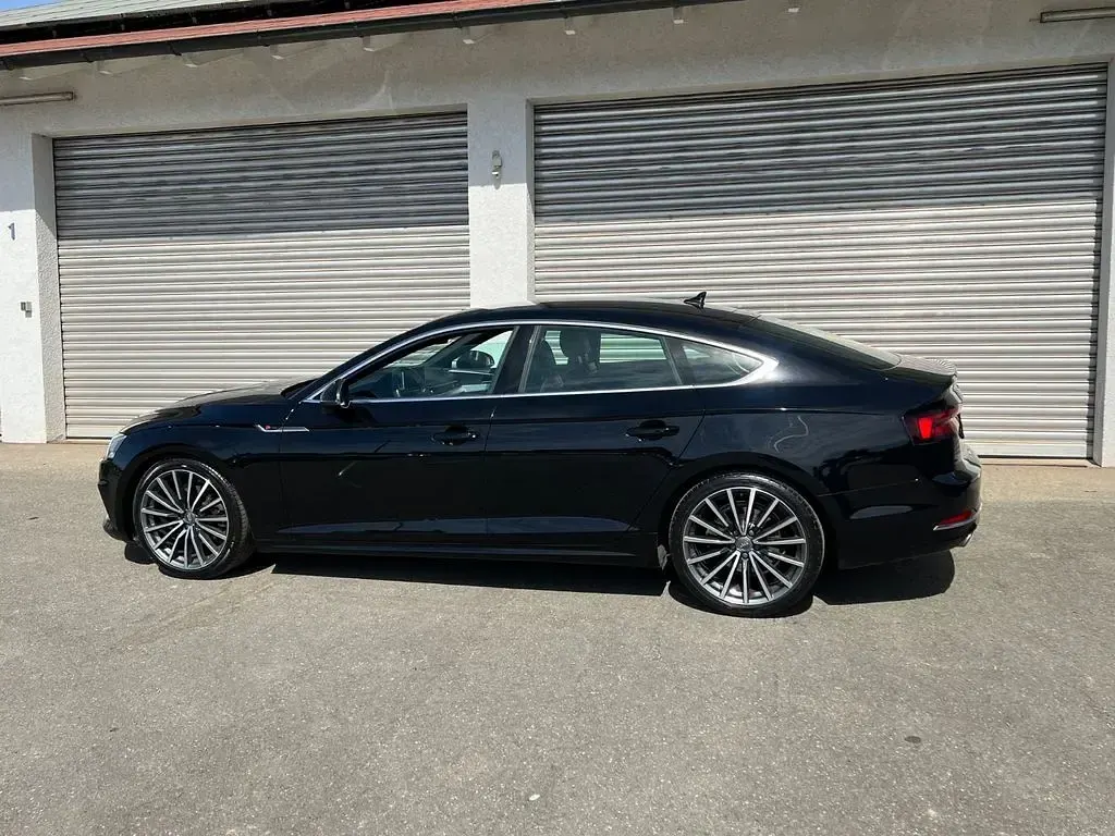 Gebraucht Audi A5 Sport 150 PS (110 kW) 2019 Schwarz Coupé