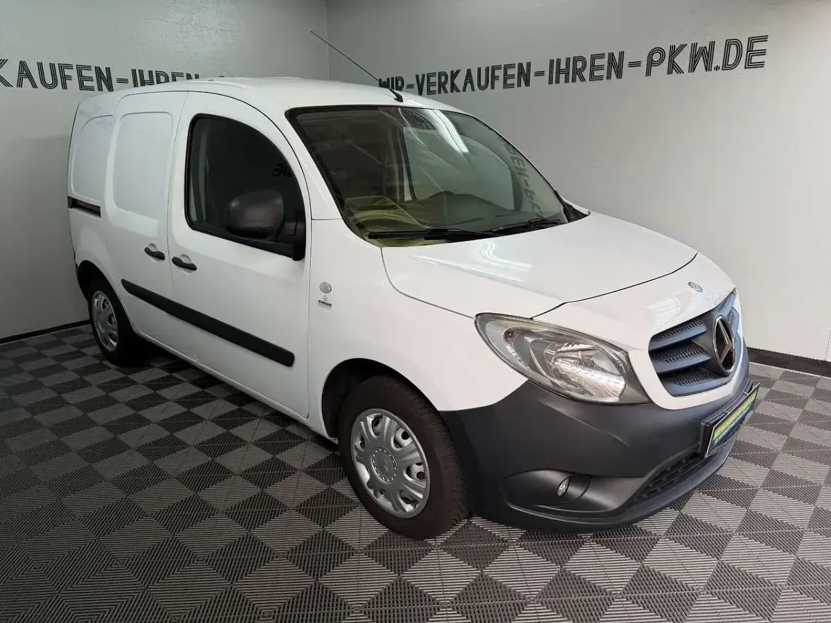 Gebraucht Mercedes Citan 111 110 PS (80 kW) 2015 Arktikweiss Van / Kleinbus