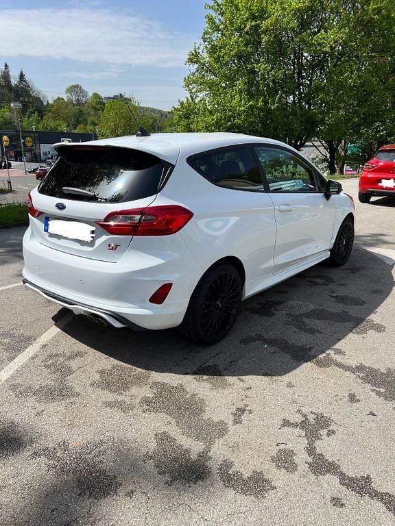 Gebraucht Ford Fiesta ST 200 PS (147 kW) 2019 Weiß Kleinwagen