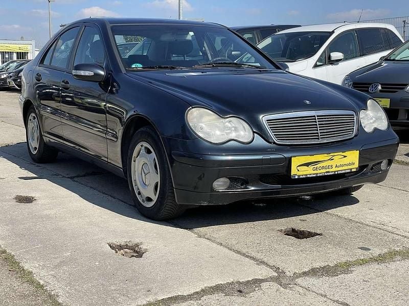 Gebraucht Mercedes C180 Classic 129 PS (94 kW) 2001 Schwarz Limousine