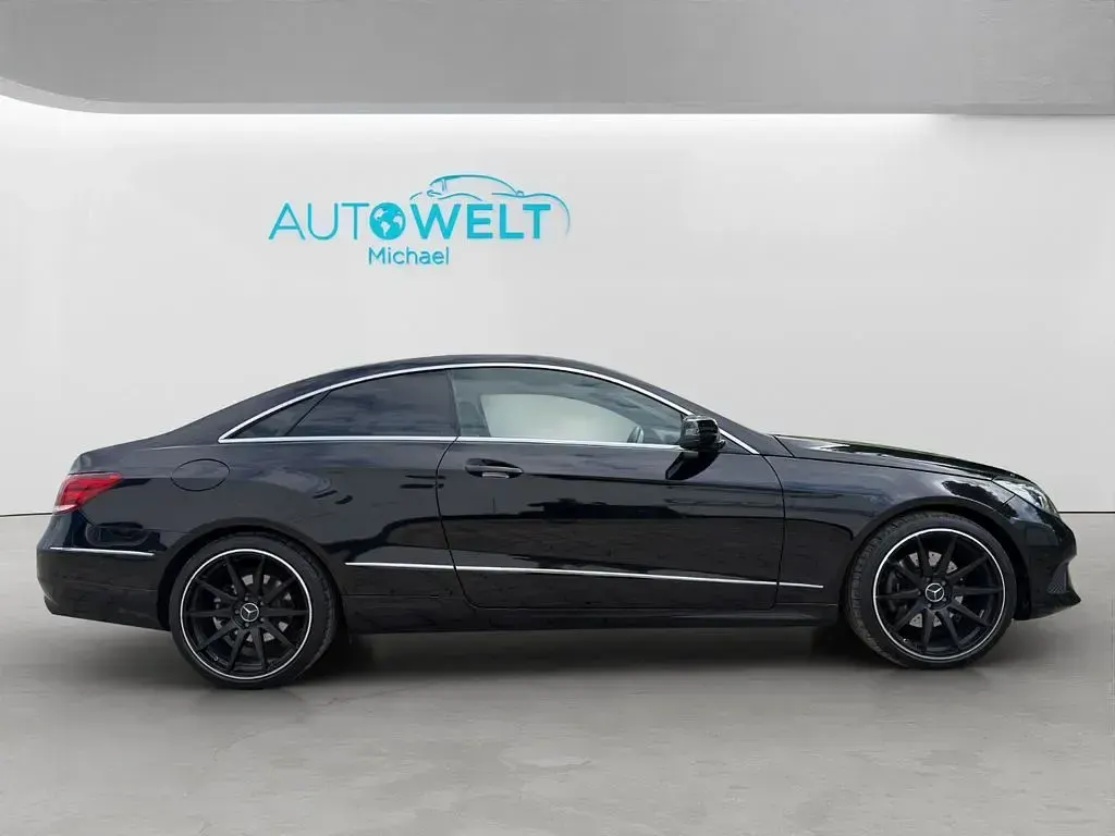 Gebraucht Mercedes E200 184 PS (135 kW) 2015 Schwarz Coupé