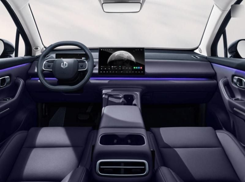 Neu Leapmotor C10 219 kW (299 PS) 2026 Grün SUV