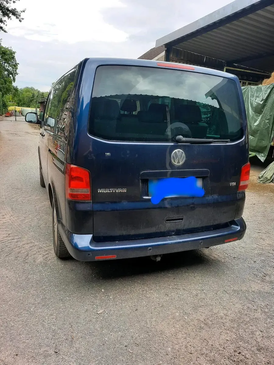 Gebraucht VW Multivan 179 PS (131 kW) 2010 Blau Van / Kleinbus