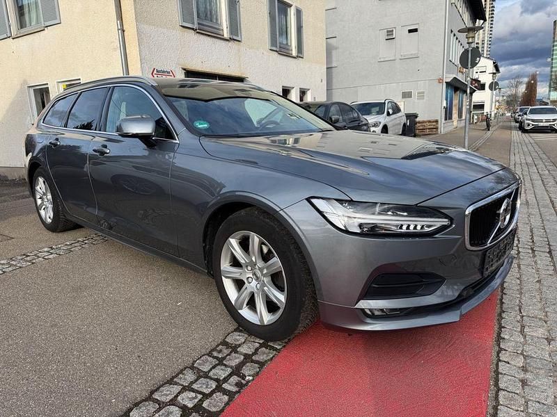 Gebraucht Volvo V90 Momentum 190 PS (139 kW) 2018 Grau Kombi