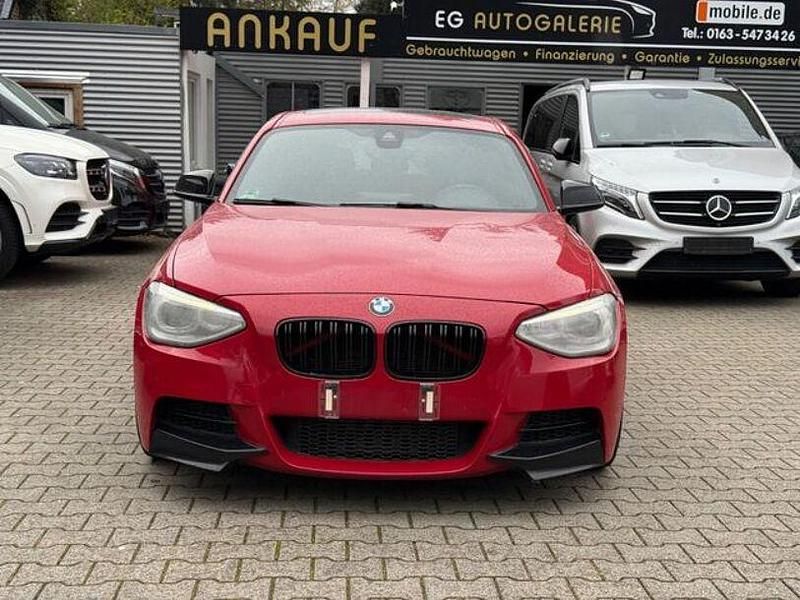 Second-hand BMW 118 Performance 190 CP (139 kW) 2012 Roșu Hatchback