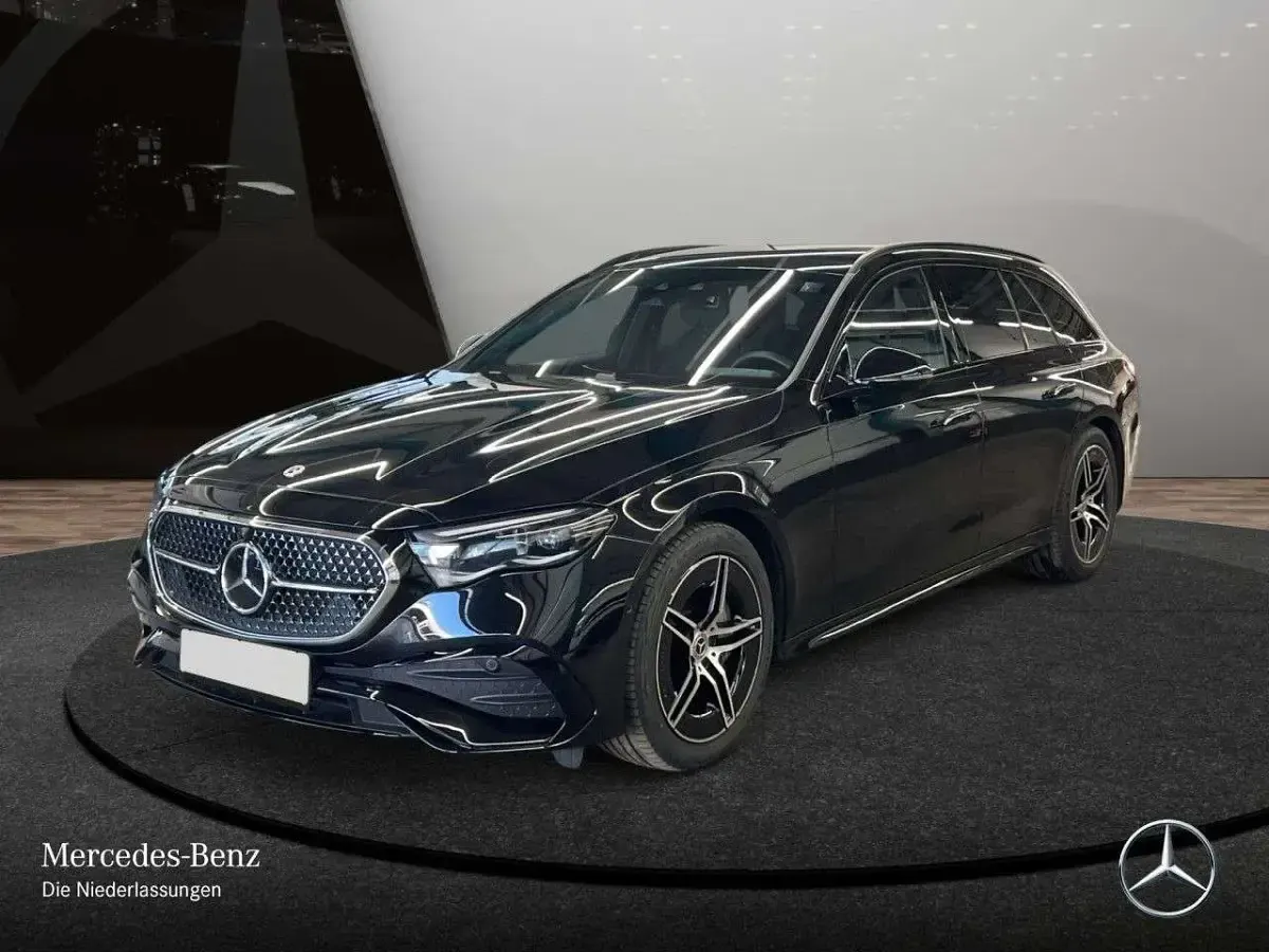Gebraucht Mercedes E300 AMG 197 PS (144 kW) 2025 Schwarz Limousine