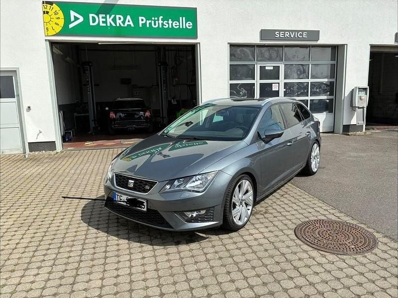 Second-hand Seat Leon ST FR 184 CP (135 kW) 2014 Gri Break
