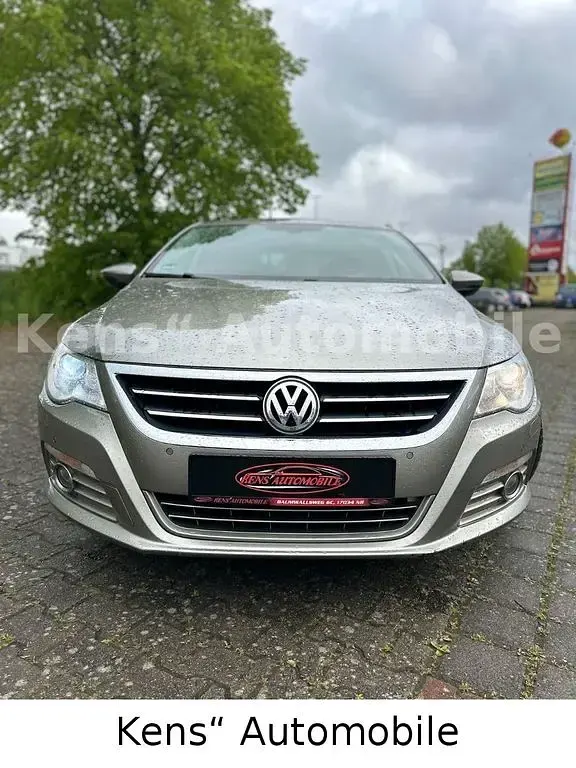 Gebraucht VW Passat Basis 160 PS (117 kW) 2009 Braun Limousine