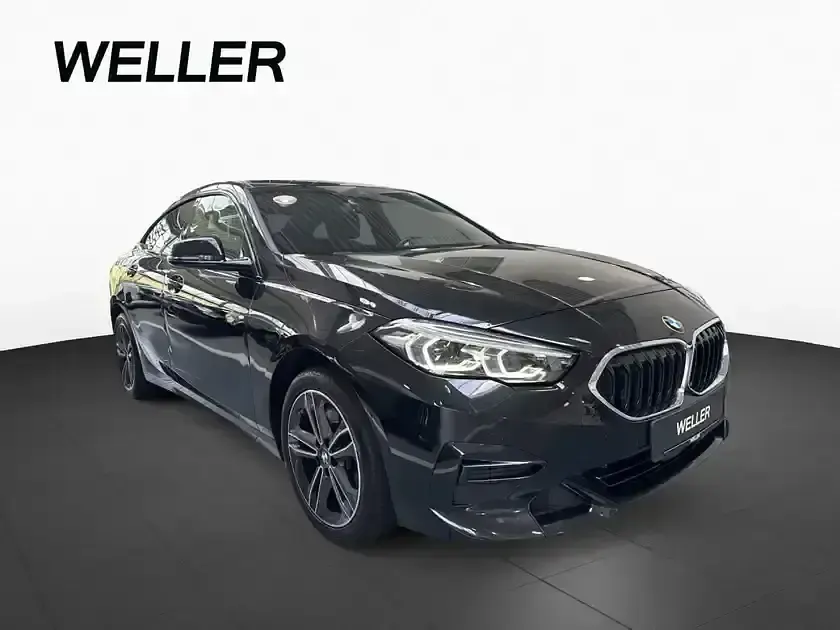 Gebraucht BMW 220 Performance 190 PS (139 kW) 2023 Black sapphire (schwarz) Coupé