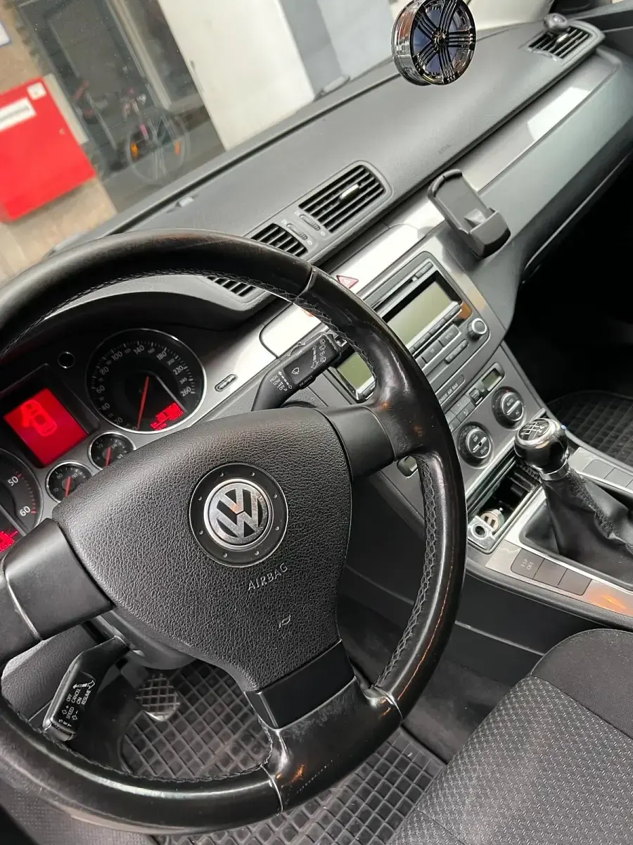 Gebraucht VW Passat 107 PS (78 kW) 2008 Grau Kombi