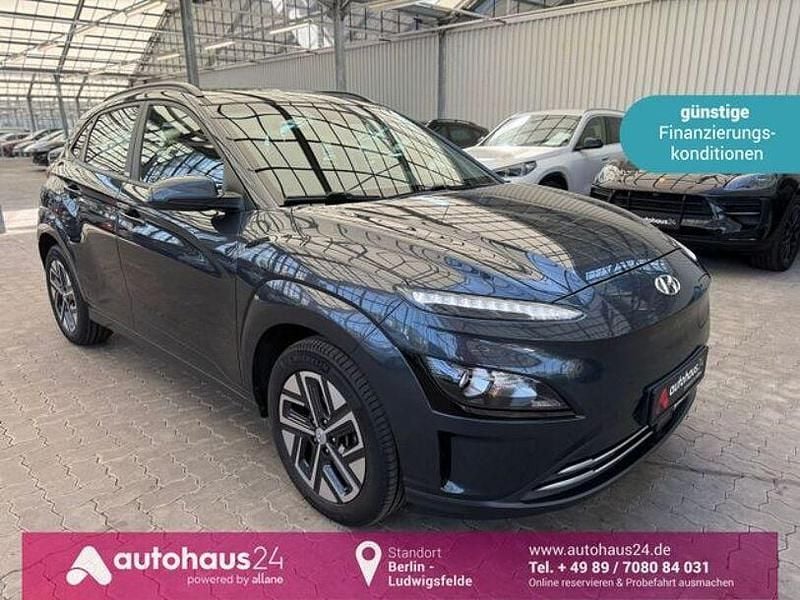 Grau Gebraucht 2021 Hyundai Kona Select SUV | 12.390 € (Superpreis) - Bild 1/4