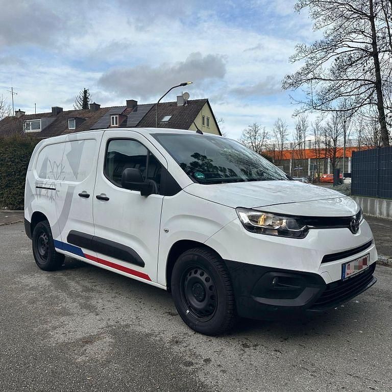 Gebraucht Toyota Proace City City 131 PS (96 kW) 2020 Weiß Van / Kleinbus