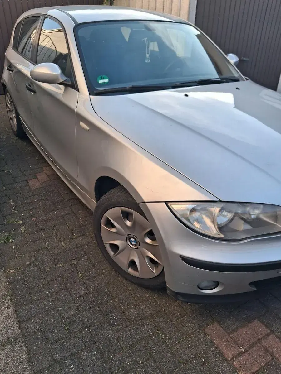 Gebraucht BMW 116 122 PS (89 kW) 2004 Grau Kleinwagen