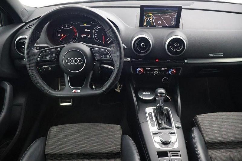 Gebraucht Audi A3 S-Line 116 PS (85 kW) 2020 Grau Limousine