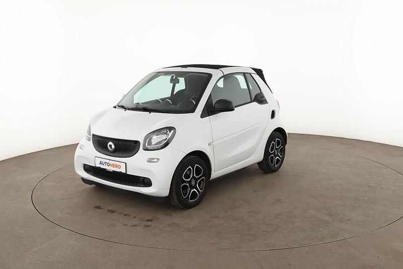 Gebraucht Smart ForTwo Cabrio Basis 71 PS (52 kW) 2019 Weiß Cabrio