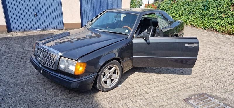 Gebraucht Mercedes E300 AMG 180 PS (132 kW) 1988 Grau Coupé