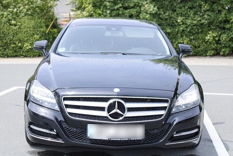 Schwarz Gebraucht 2015 Mercedes CLS250 Kombi | 11.600 € (Guter Preis) - Bild 1/4