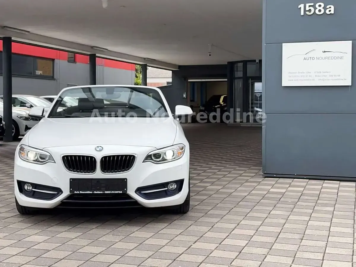 Gebraucht BMW 220 Sport Line 184 PS (135 kW) 2015 Weiß Cabrio