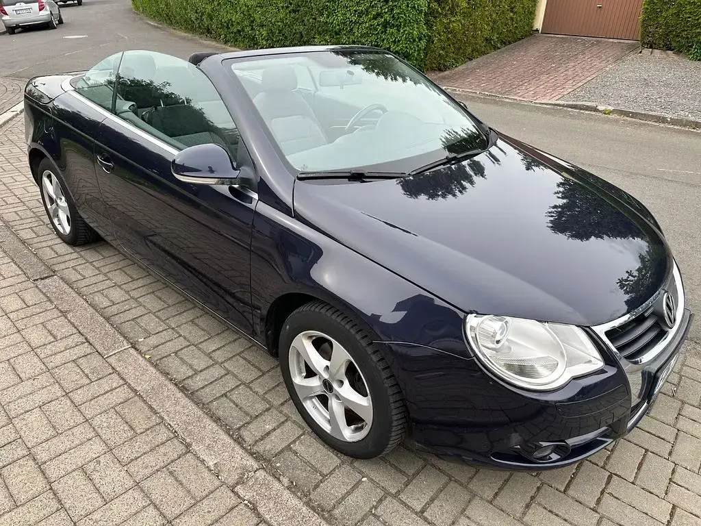 Gebraucht VW Eos 116 PS (85 kW) 2007 Blau Cabrio
