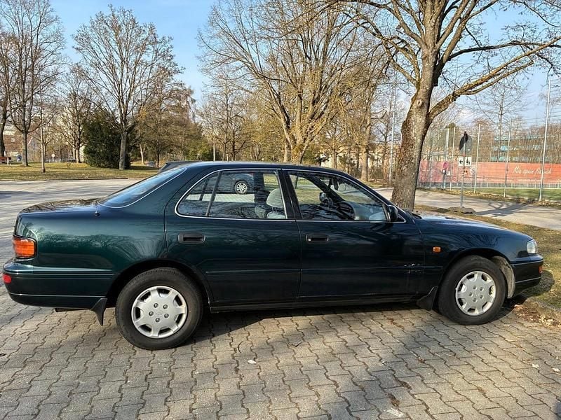 Gebraucht Toyota Camry 136 PS (100 kW) 1995 Grün Limousine