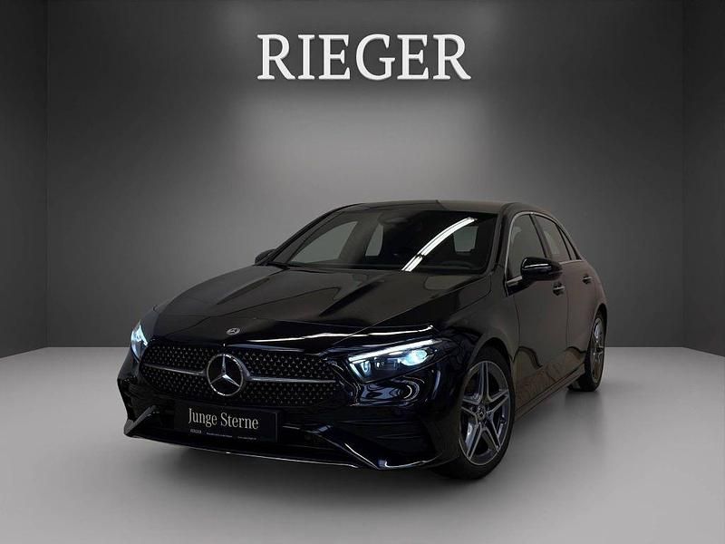 Schwarz Gebraucht 2024 Mercedes A200 AMG Limousine | 34.755 € (Fairer Preis) - Bild 1/4