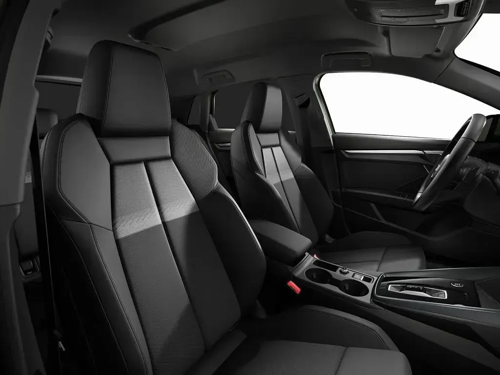 Używany Audi A3 Advanced 150 KM (110 kW) 2025 Zielony Sedan/Limuzyna